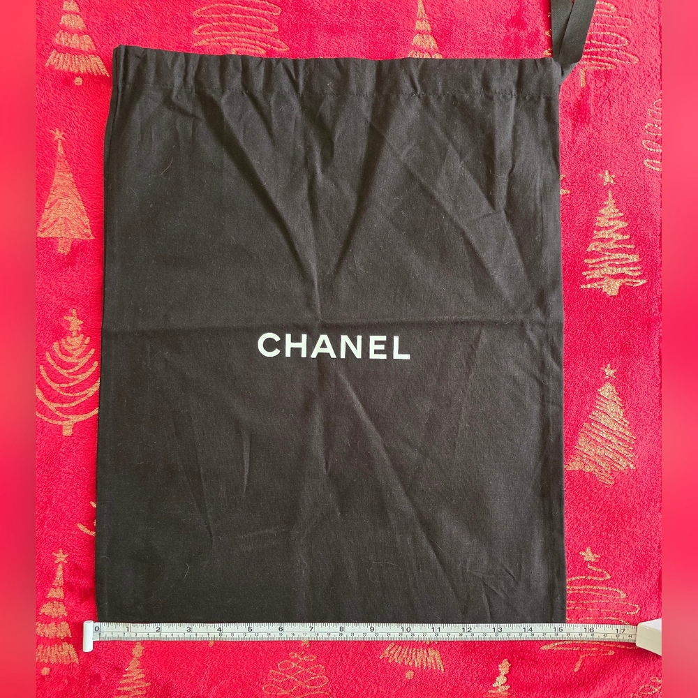 Channel dust bag